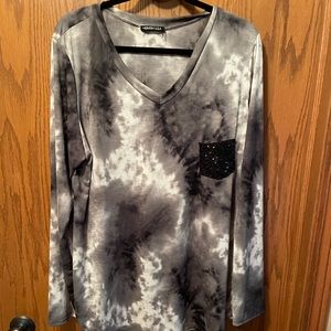 🔥🔥Heimish USA black/grey/white tye dye gently worn long sleeve top. Size 3X.